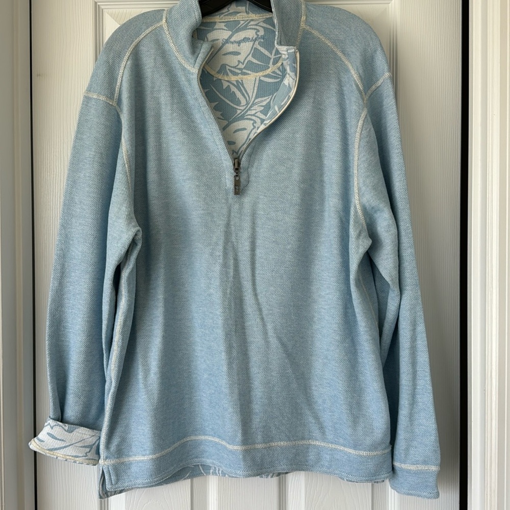 Tommy Bahama , reversible , half zip sweatshirt, light blue extra large size